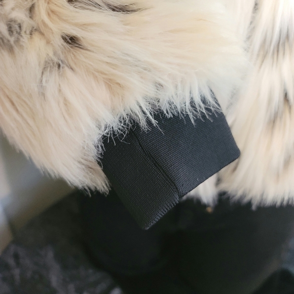 Bomber Jacket - Picture 5 of 6